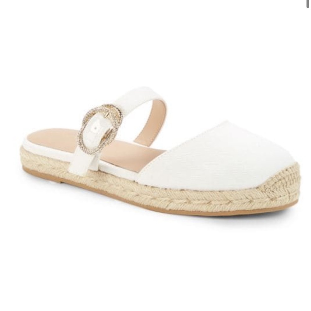 S TUART WEITZMAN flat sandals